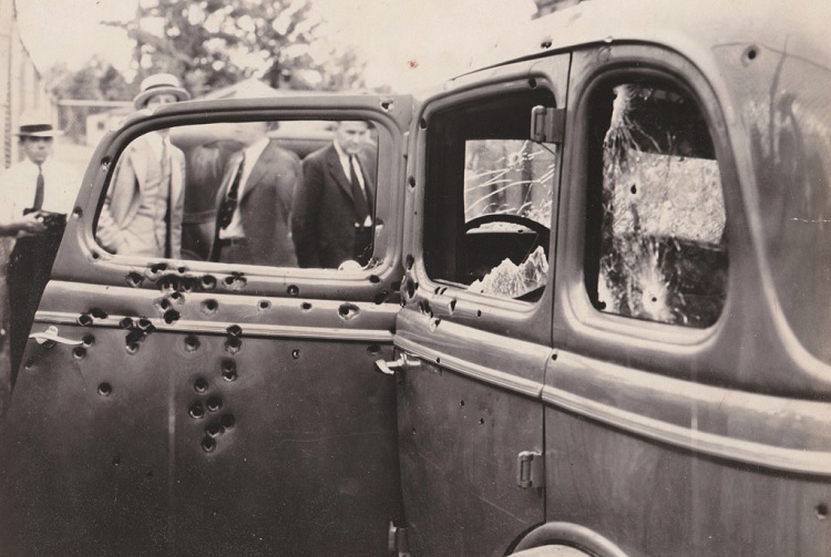 Carro baleado de Bonnie e Clyde