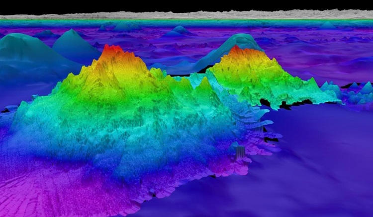 Montanhas submarinas