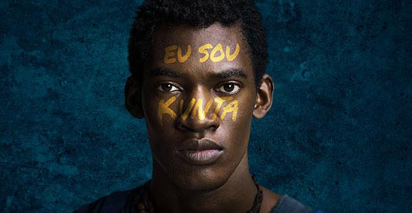 MALACHI KIRBY como Kunta Kinte-0