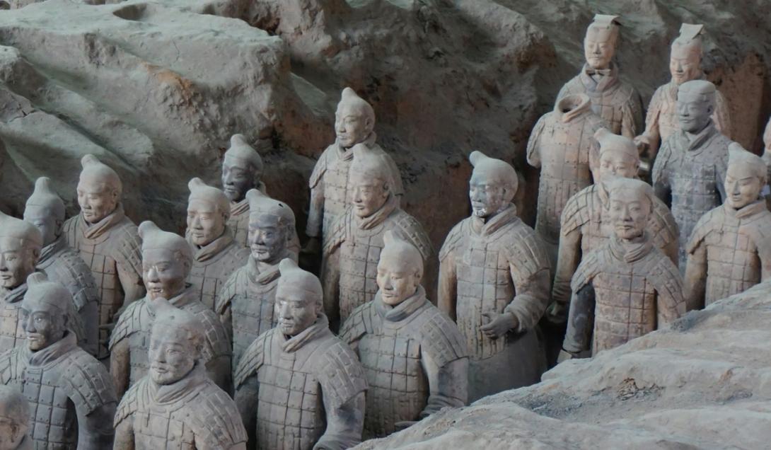 Sarcófago repleto de tesouros é encontrado junto com Exército de Terracota na China-0