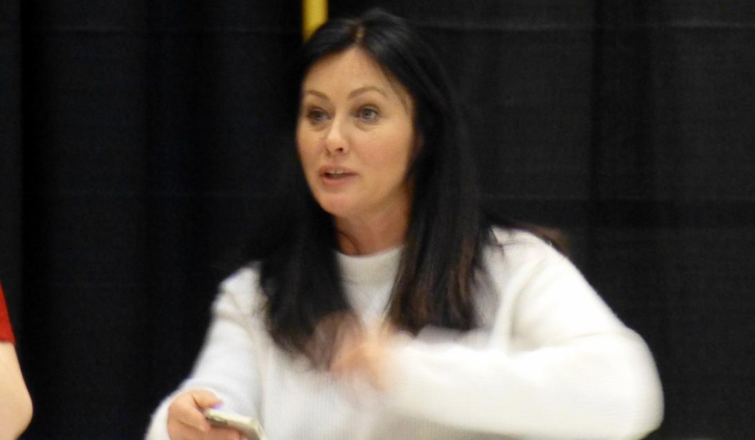 Shannen Doherty, a Brenda de "Barrados no Baile", morre aos 53 anos-0