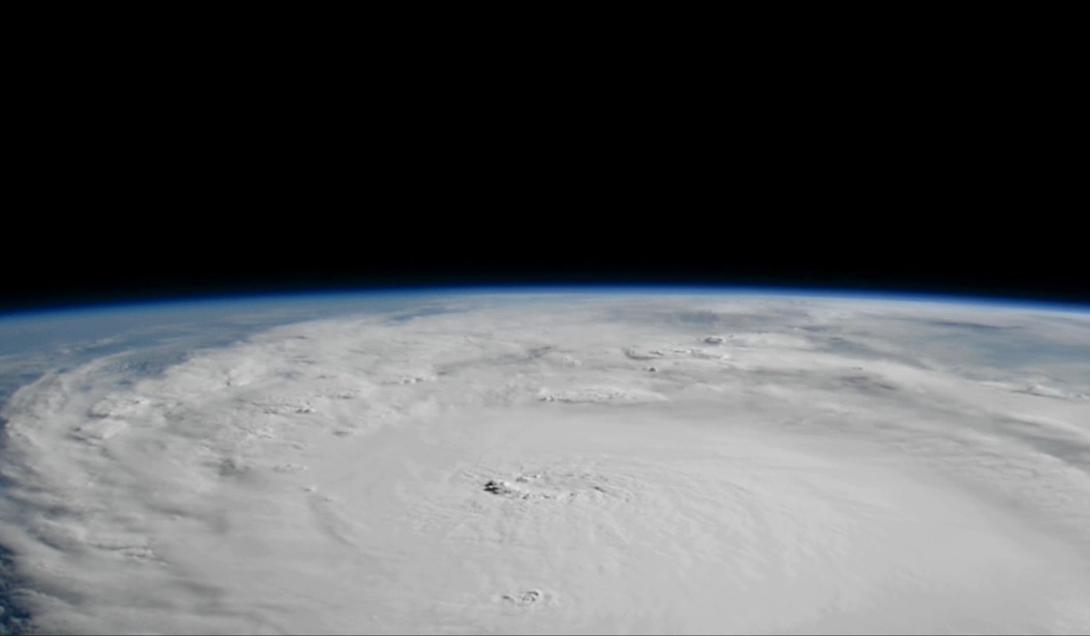 NASA divulga imagens do furacão Milton feitas da Estação Espacial Internacional-0